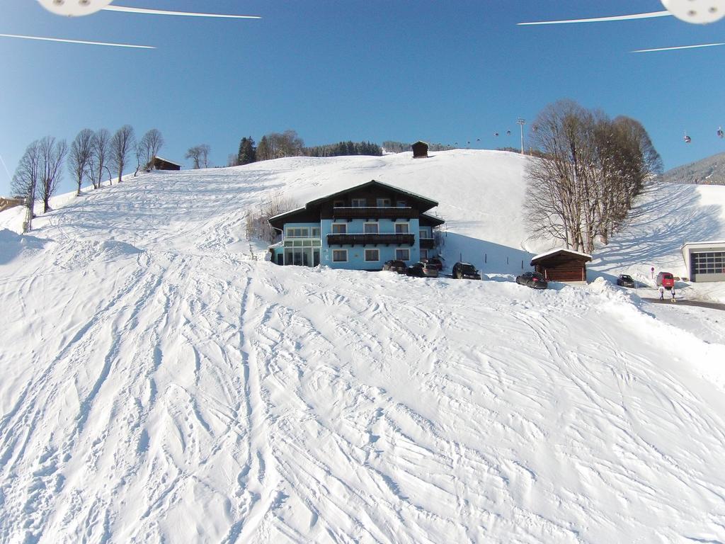Saalbach Apartments Landhaus Bernkogel - Ski In Ski Out Luaran gambar
