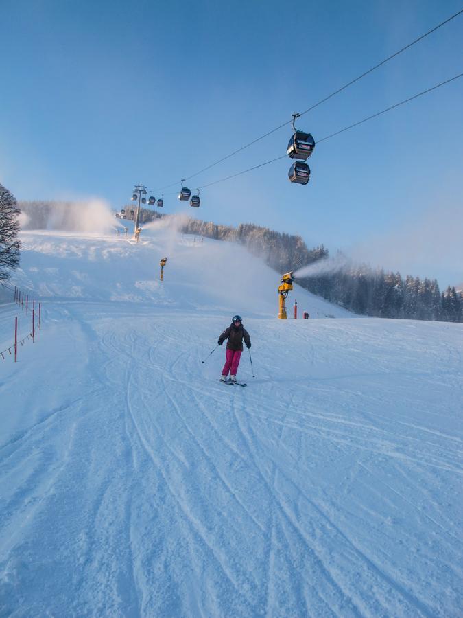 Saalbach Apartments Landhaus Bernkogel - Ski In Ski Out Luaran gambar